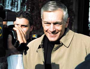 355101ae_wesley-clark.jpg